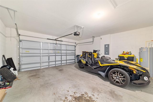 227 HICKORY COURSE, Ocala, FL 34472