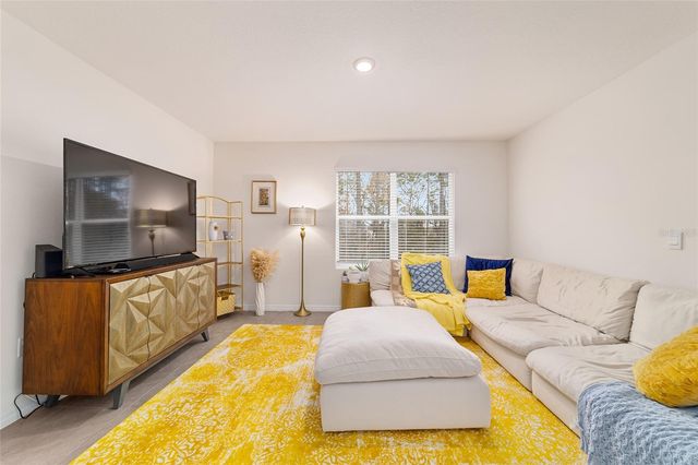 227 HICKORY COURSE, Ocala, FL 34472