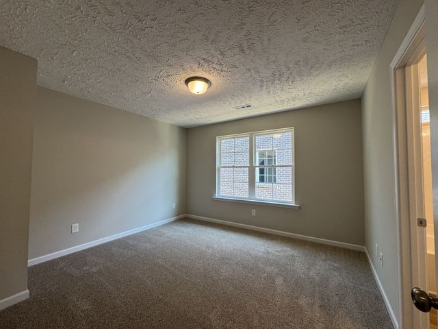 47 Laurel View St, Manchester, TN 37355