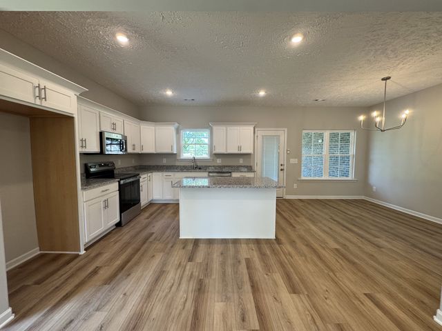 47 Laurel View St, Manchester, TN 37355