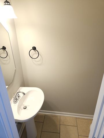 705 Crestland Ave Apt B9, Murfreesboro, TN 37130