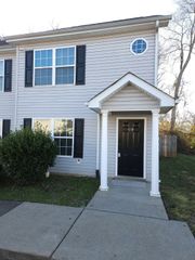 705 Crestland Ave Apt B9, Murfreesboro, TN 37130