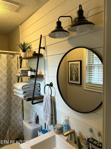 334 E Donaldson Drive, Morristown, TN 37814