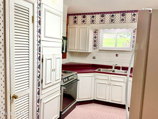 3505 Hackworth Rd, Knoxville, TN 37931