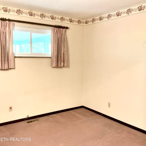 3505 Hackworth Rd, Knoxville, TN 37931