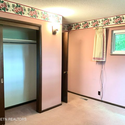 3505 Hackworth Rd, Knoxville, TN 37931