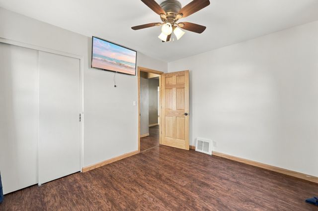 5242 Irving Avenue N, Minneapolis, MN 55430