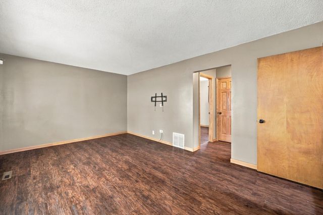 5242 Irving Avenue N, Minneapolis, MN 55430