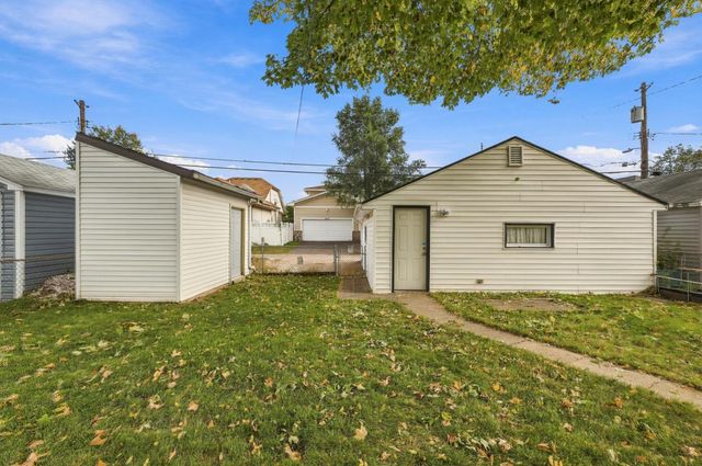 5242 Irving Avenue N, Minneapolis, MN 55430