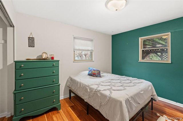 6076 E Carpenter Road, Flint, MI 48506