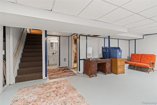 6076 E Carpenter Road, Flint, MI 48506