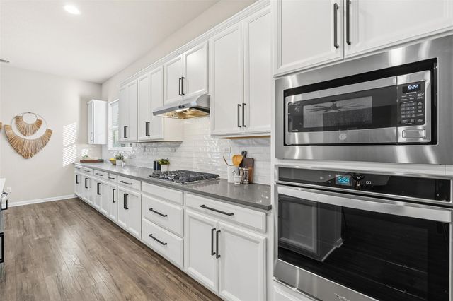 113 Rose Heath LN, Liberty Hill, TX 78642