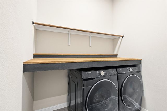 113 Rose Heath LN, Liberty Hill, TX 78642