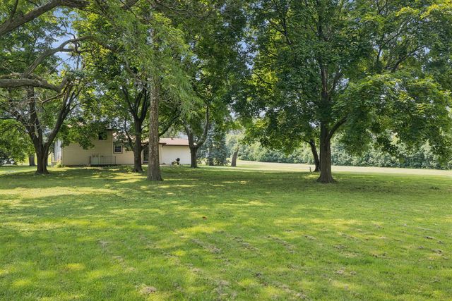 4415 Yender Avenue, Lisle, IL 60532