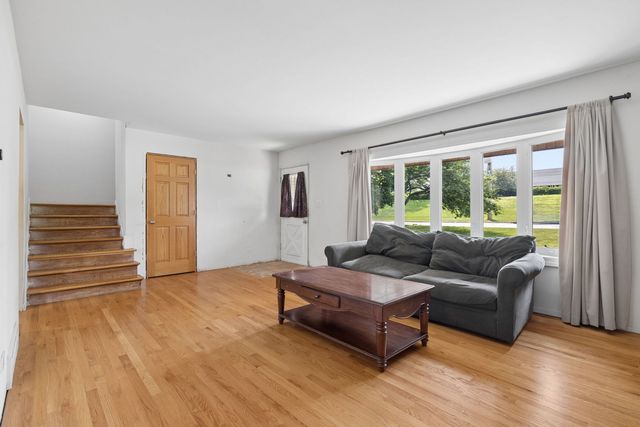 4415 Yender Avenue, Lisle, IL 60532