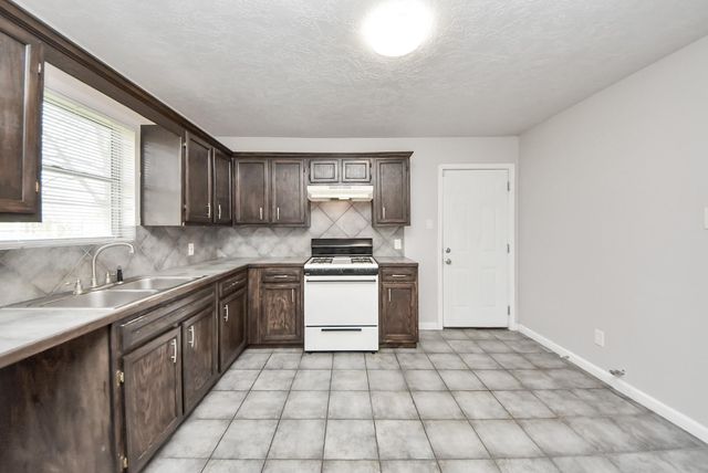 9413 Arden Court, Houston, TX 77033