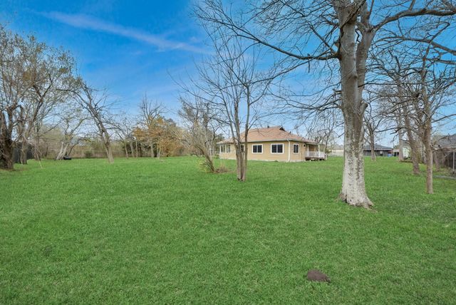 9413 Arden Court, Houston, TX 77033