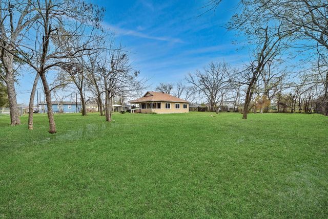 9413 Arden Court, Houston, TX 77033