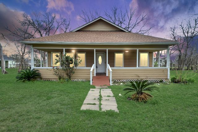 9413 Arden Court, Houston, TX 77033