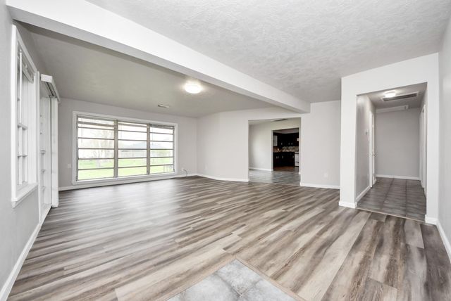 9413 Arden Court, Houston, TX 77033