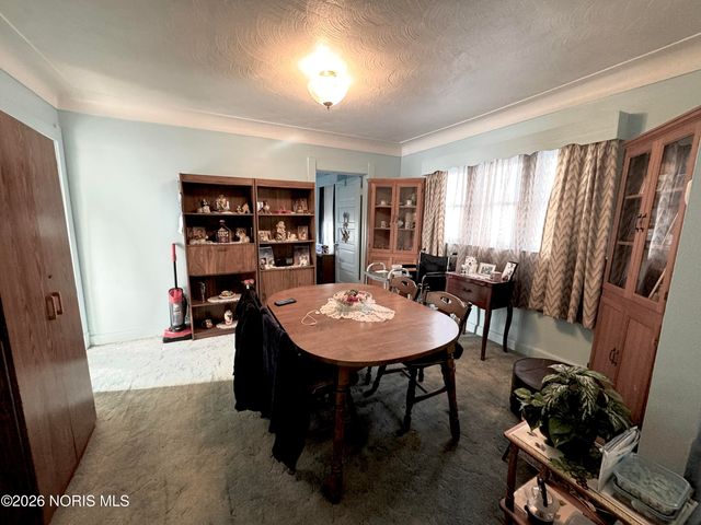 4325 Douglas Road, Toledo, OH 43613