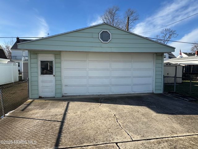 4325 Douglas Road, Toledo, OH 43613