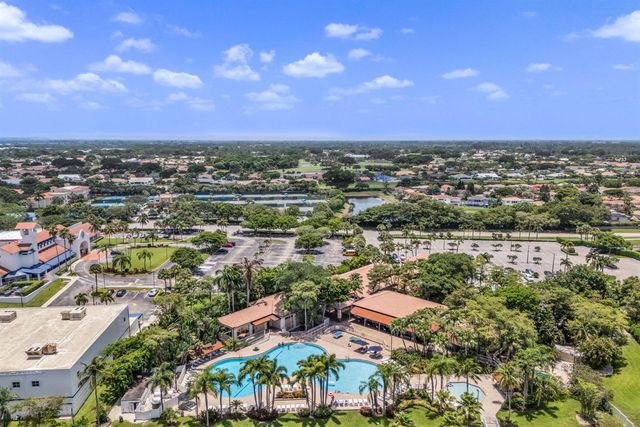 10852 LA SALINAS Circle, Boca Raton, FL 33428
