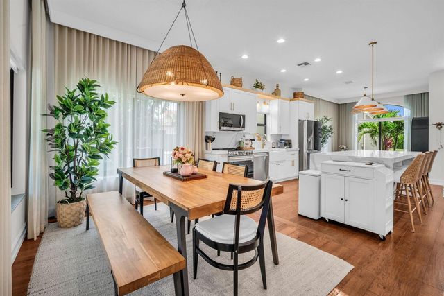 10852 LA SALINAS Circle, Boca Raton, FL 33428