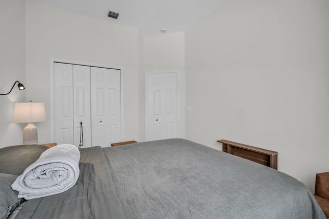 10852 LA SALINAS Circle, Boca Raton, FL 33428