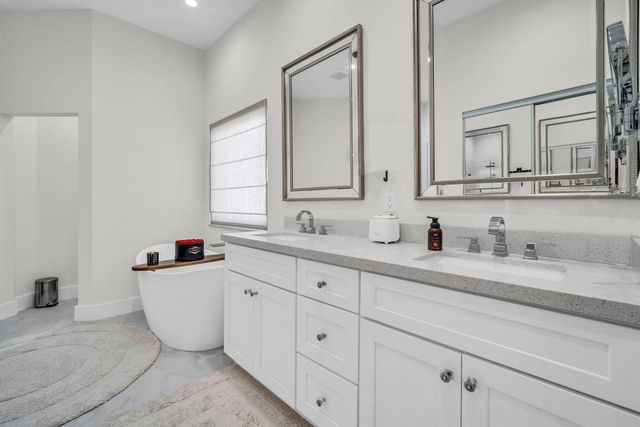 10852 LA SALINAS Circle, Boca Raton, FL 33428