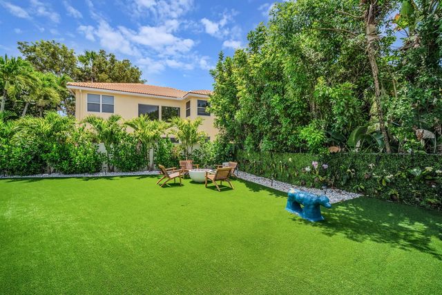 10852 LA SALINAS Circle, Boca Raton, FL 33428