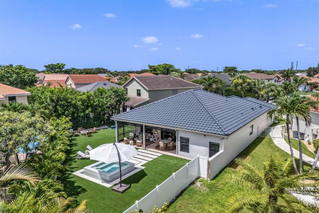 10852 LA SALINAS Circle, Boca Raton, FL 33428