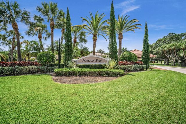 10852 LA SALINAS Circle, Boca Raton, FL 33428