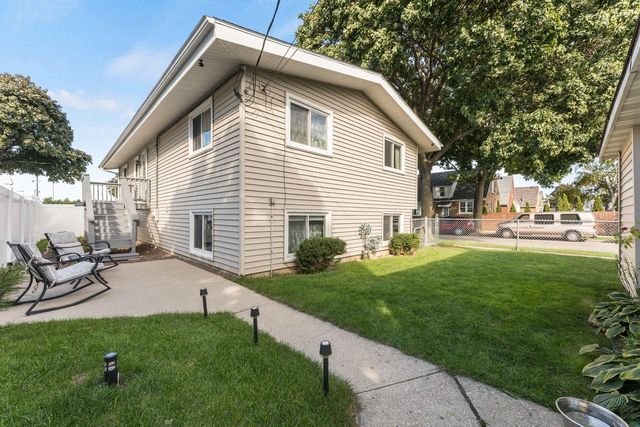 3105 S 23rd STREET, Milwaukee, WI 53215