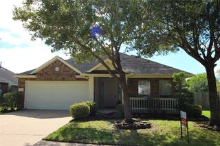4614 Brazos Bend Drive, Pearland, TX 77584