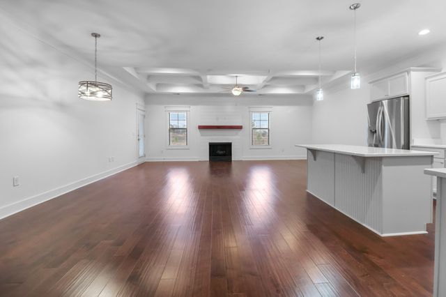 740 Jersey Dr, Clarksville, TN 37043