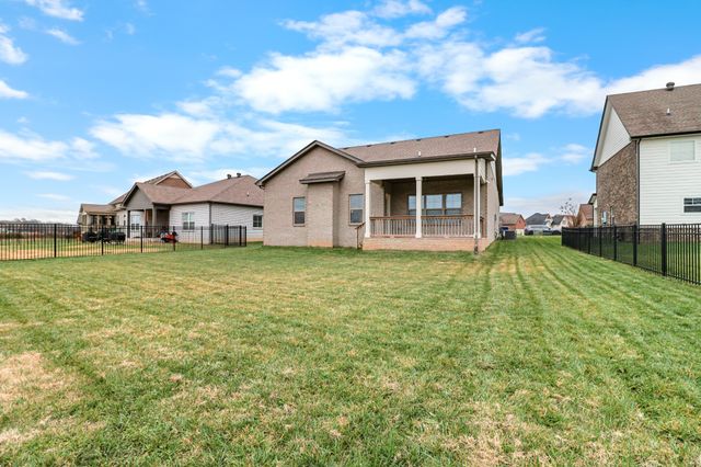 740 Jersey Dr, Clarksville, TN 37043