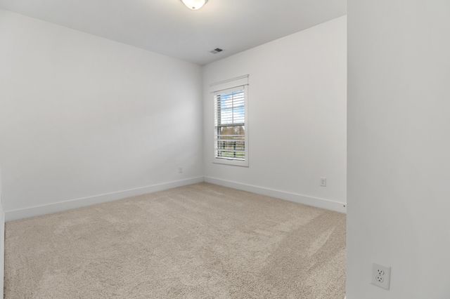 740 Jersey Dr, Clarksville, TN 37043