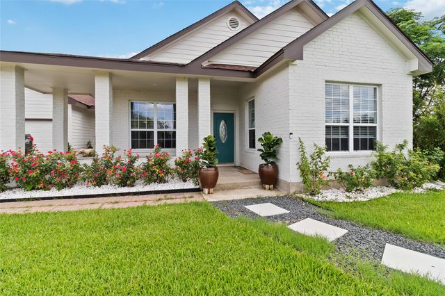 7925 Hayride RD, Del Valle, TX 78617