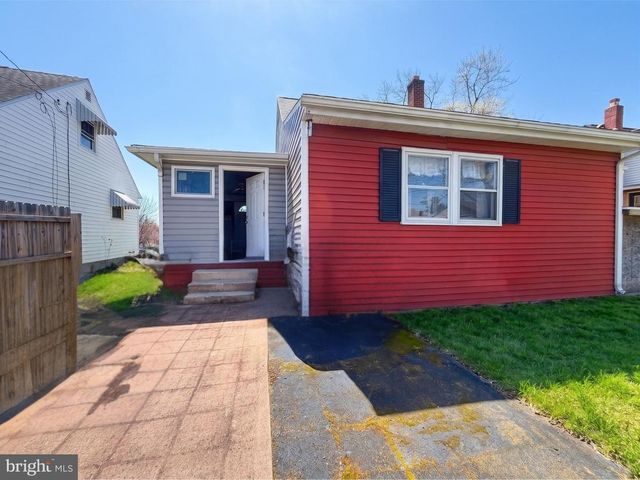135 OAK HILL DR, Middletown, PA 17057