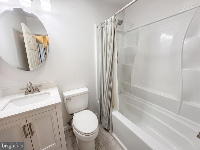 135 OAK HILL DR, Middletown, PA 17057