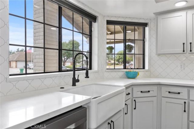 10906 Dee Dee Avenue, Bakersfield, CA 93312