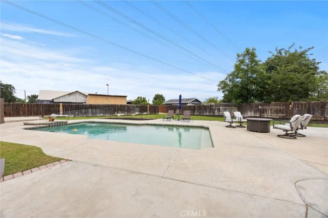 10906 Dee Dee Avenue, Bakersfield, CA 93312