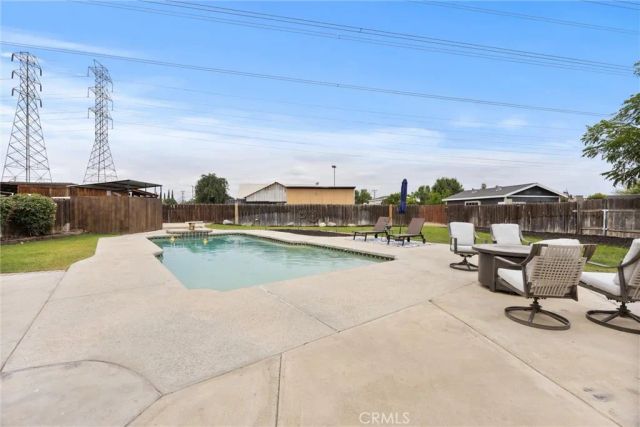 10906 Dee Dee Avenue, Bakersfield, CA 93312