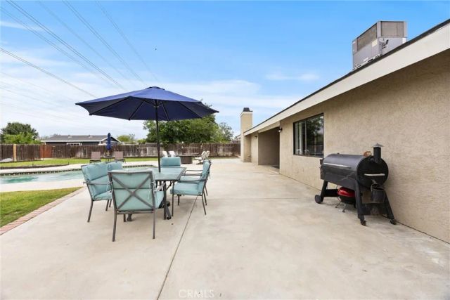 10906 Dee Dee Avenue, Bakersfield, CA 93312