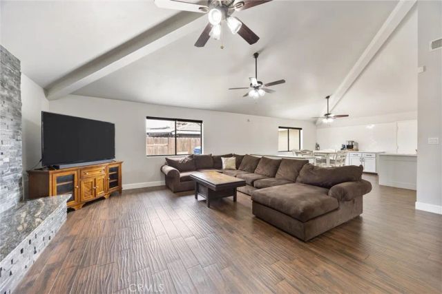 10906 Dee Dee Avenue, Bakersfield, CA 93312