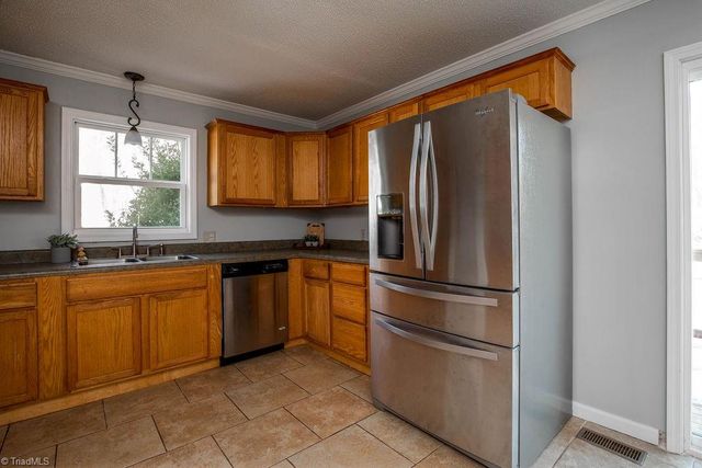 221 Delk Road, Lexington, NC 27292