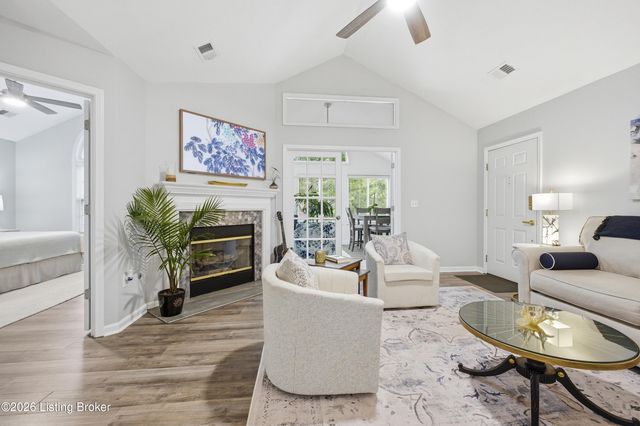 407 Baines Way, Louisville, KY 40245