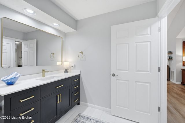 407 Baines Way, Louisville, KY 40245