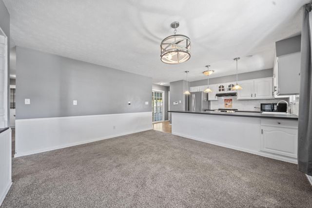 3148 Kingswood Drive, Grove City, OH 43123